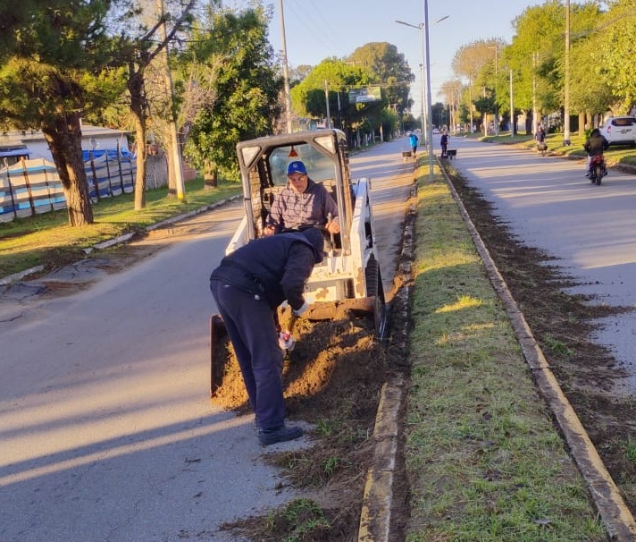 La Unidad de Gestión de San Clemente avanza en obras de infraestructura y embellecimiento en espacios públicos