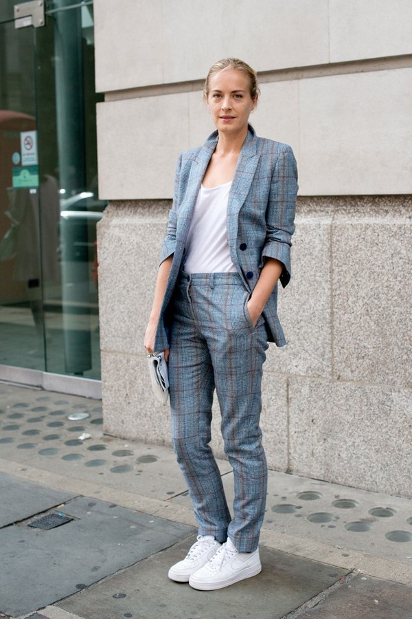 Uredska Moda 2019 2020 Moderni Poslovni Lukovi Poslovni Stil Odjece Fotografija