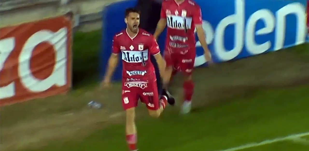 Deportivo Morón venció 1 a 0 a Gimnasia de Mendoza