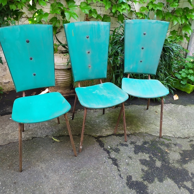 Chaises Skaï et métal des années 50 design Jacques Hitier suite de trois ▷  Brocante En Ligne Antiquités ▷ Meubles Objets Déco Toulouse