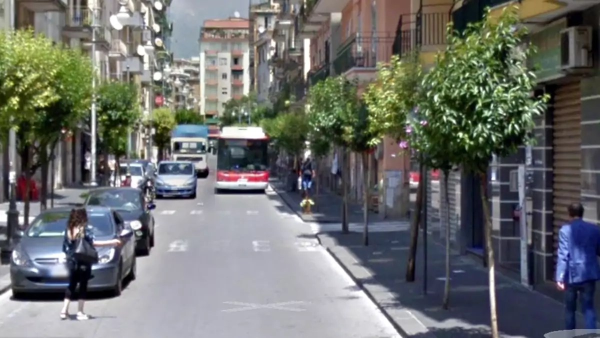Salerno, Luci D'artista In Via Carmine: Pochi Giorni All'inaugurazione 676_x_1200_webp