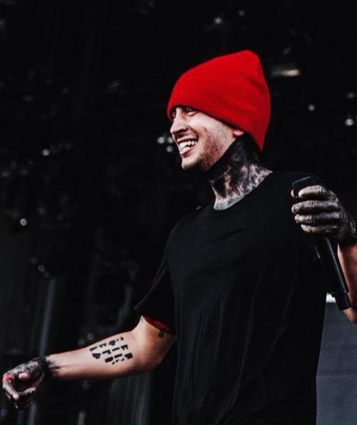 Why Are Tyler Joseph's Hands And Neck Black? - Quora 595_x_500_jpg