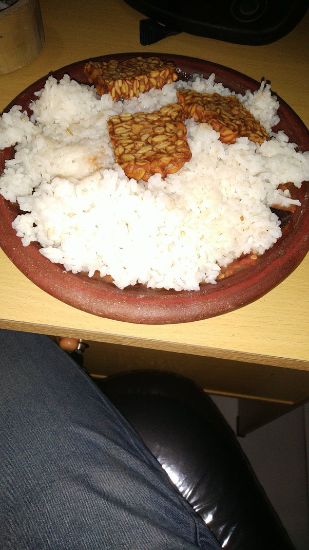 Apakah sepenuhnya benar nasi merah lebih sedikit kandungan karbohidratnya  dibandingkan nasi putih? - Quora