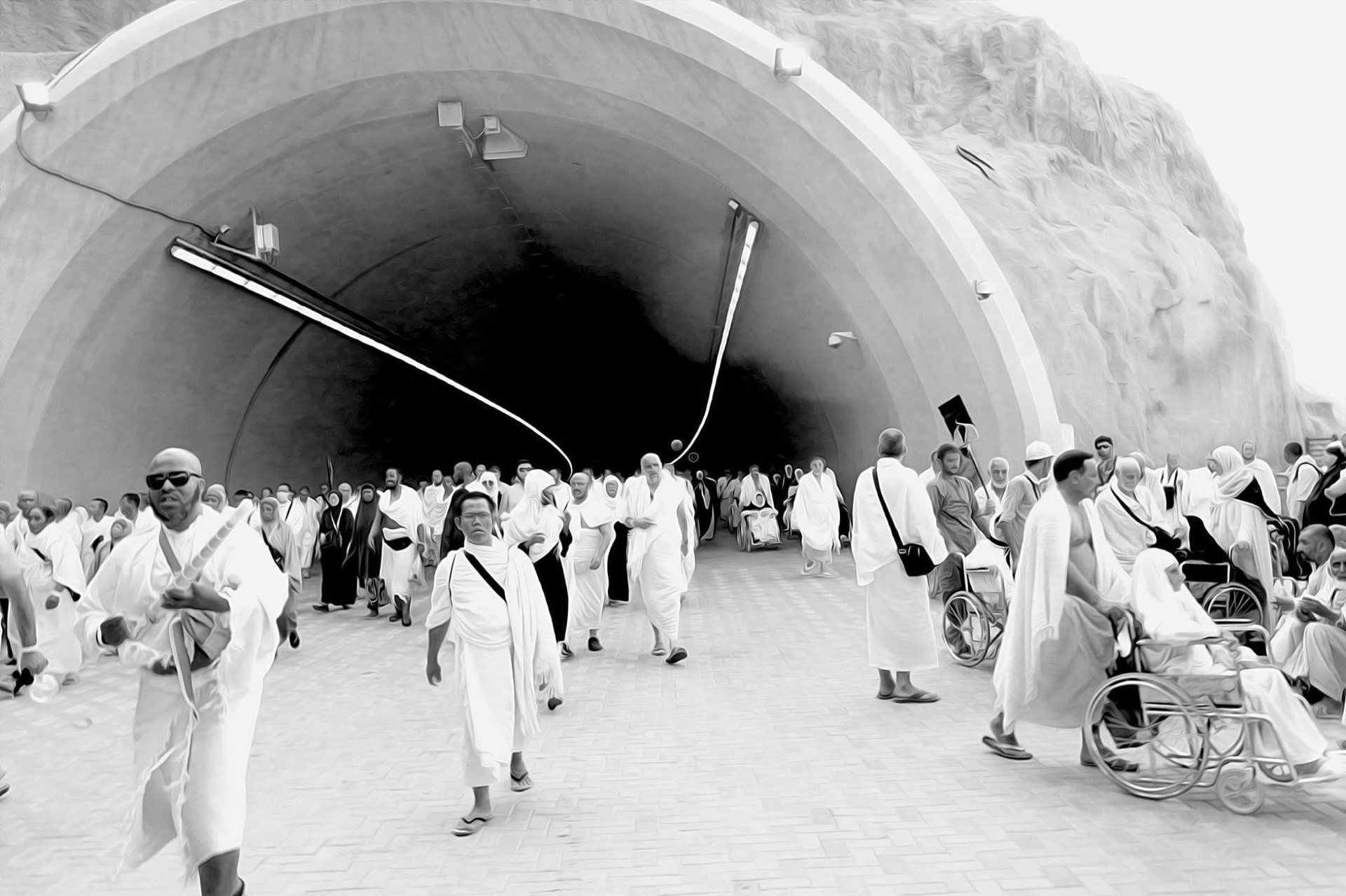 Bagaimana pengalaman orang tua berusia 70 tahun bisa kuat naik haji  reguler? - Quora