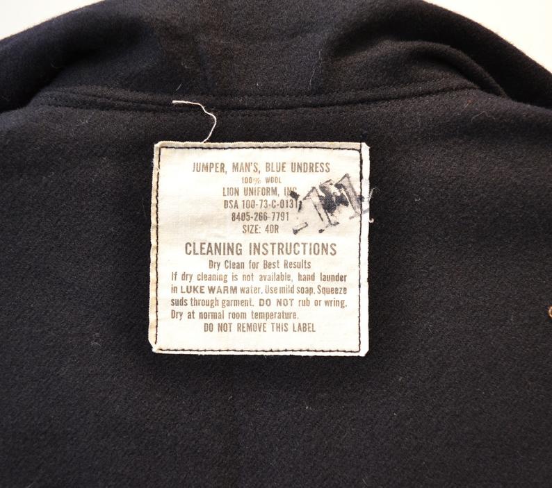 Saya di JROTC dan saya seorang NS1. Bagaimana cara mencuci NSU (seragam  khaki) saya? Apakah saya memasukkan air dingin ke dalam mesin cuci atau air  hangat? - Quora