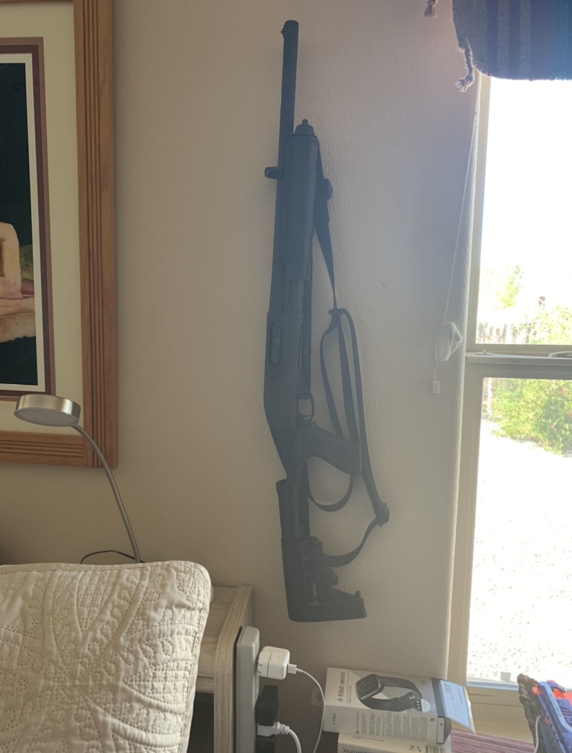 Existe-t-il des pistolets à fléchette pour endormir des êtres humains ? Si  oui, quand et comment les utilisent-on ? - Quora