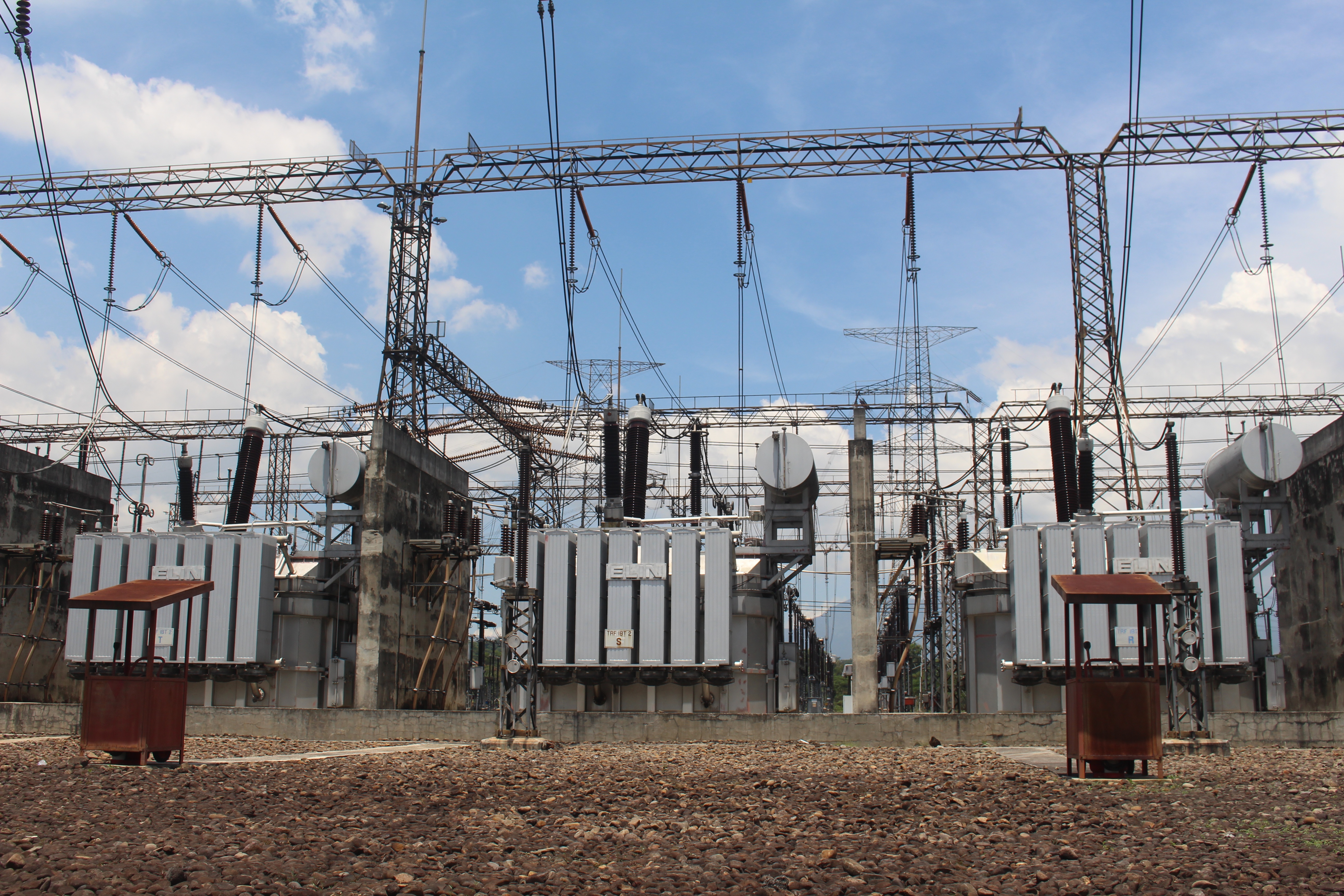 Apa sebenarnya fungsi dari gardu PLN? - Quora