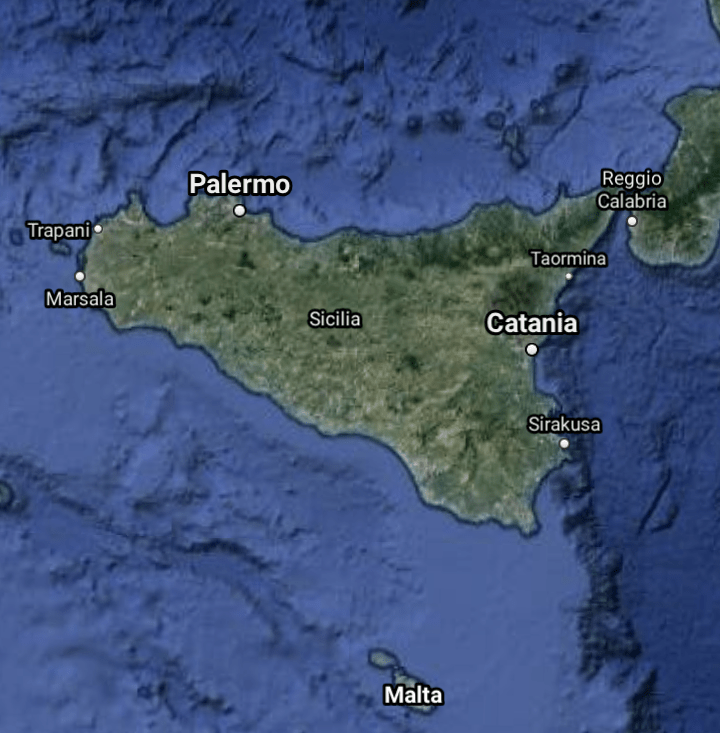 Mengapa pulau Kalimantan yang berbatasan langsung dengan 2 negara, Malaysia  dan Brunei Darussalam, kurang terdengar gaungnya di level internasional? -  Quora