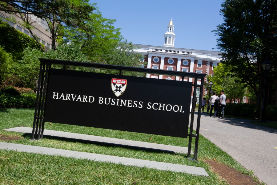 Apakah layak menghabiskan ratusan juta rupiah demi mendapatkan gelar MBA di  sekolah bisnis teratas? - Quora