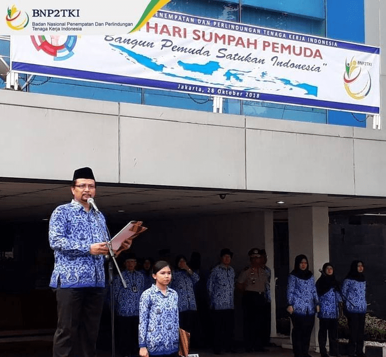 Apa baju biru (korpri) hanya dipakai oleh PNS saja? Atau honorer boleh  memakainya juga? - Quora