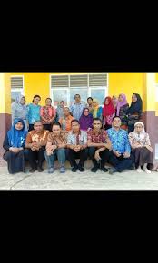 UJIAN MID SEMESTER PEMROGRAMAN WEB DAN PERANGKAT BERGERAK - Quizizz