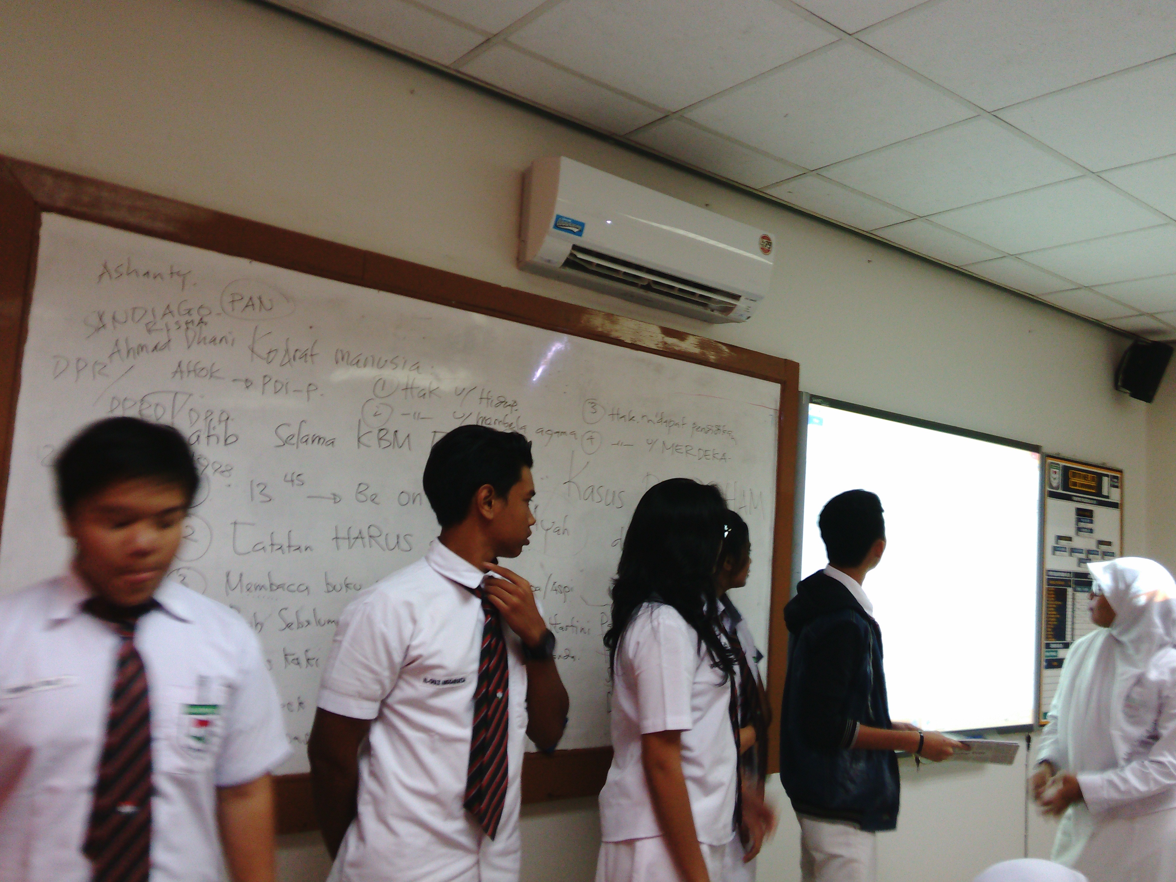 UH Sosiologi ( integrasi, disintegrasi, kesetaraan harmonisa Quiz - Quizizz