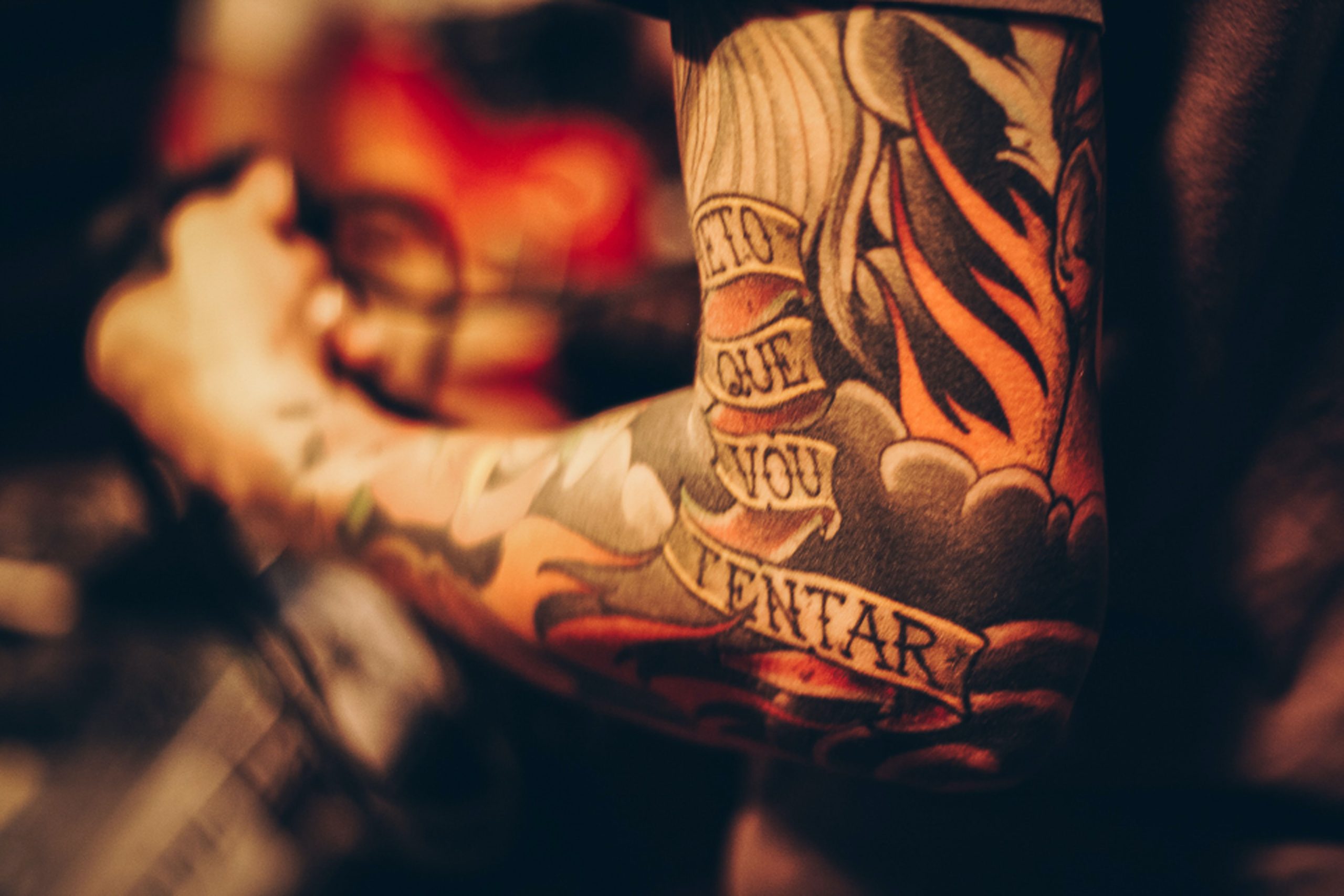 L'ue Mette Fuori Legge Quattro Pigmenti Per Tatuaggi Ma Non I Tattoo Colorati 1707_x_2560_jpg