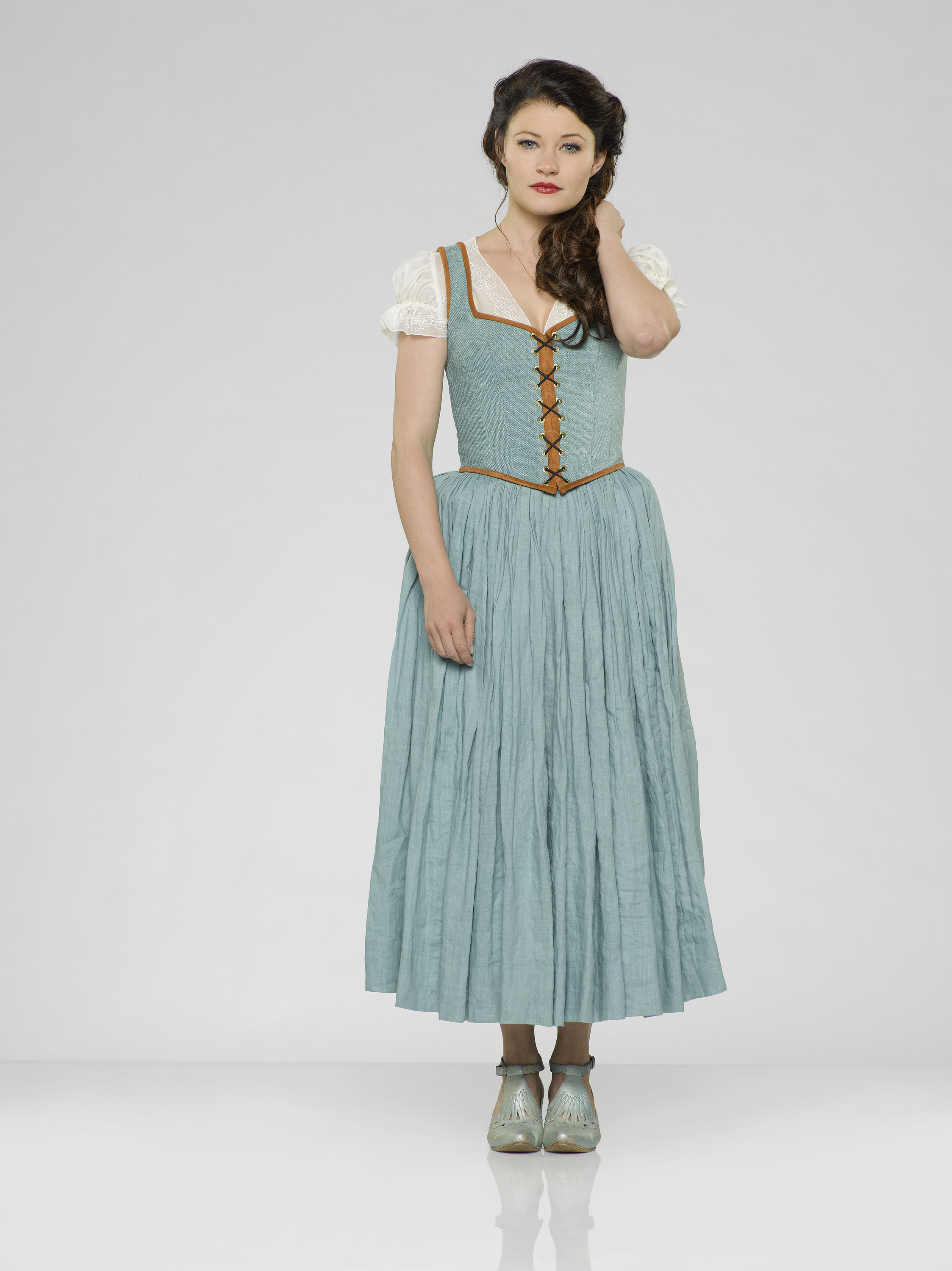 Belle cosplay once upon a time