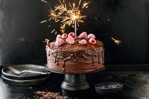 Torta Di Compleanno Cioccolato E Lamponi Ricette Fooby Ch