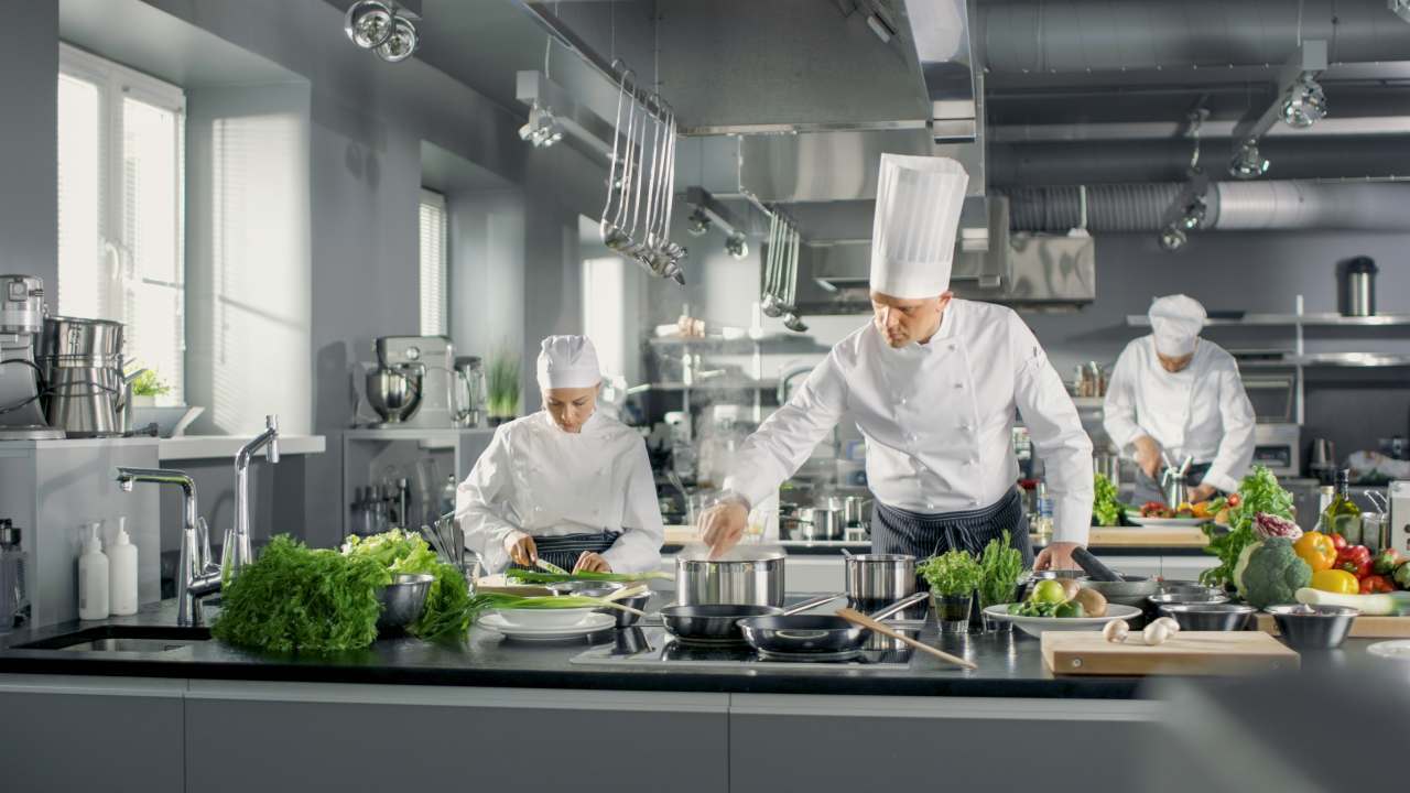 Il Ruolo Dell'executive Chef: Mansioni E Come Diventarlo | Red Academy 720_x_1280_jpg