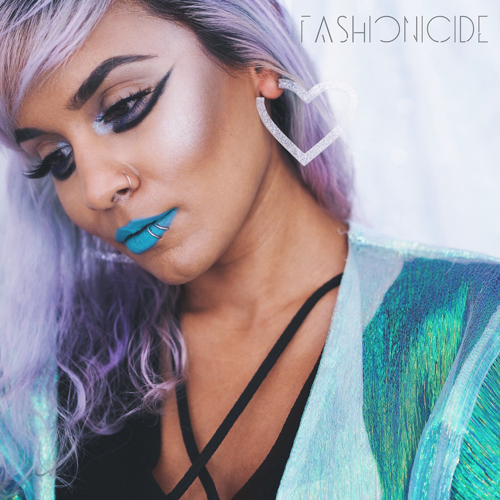 REVIEWS || Kat Von D Shade and Light Contour Palette