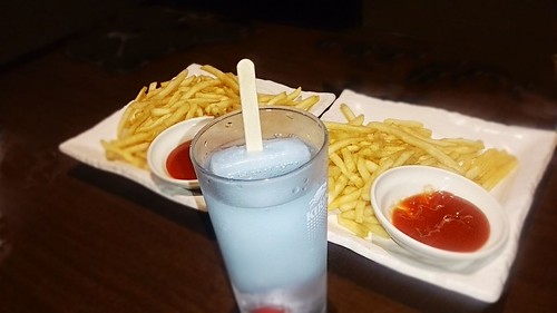糖質と脂質。そして梅雨の気配。