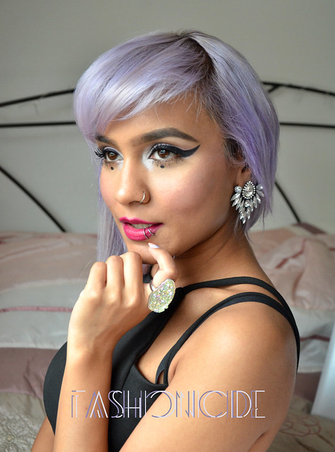 MAKEUP TREND | How to Create The Under Eye Dot with Eyeliner