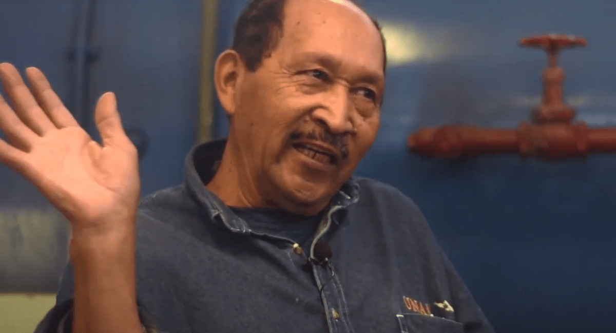 Entrevista a Raúl Solís – ¿Cómo le gustaría ser recordado en Acatlán? Entrevista a Raúl Solís – ¿Cómo le gustaría ser recordado en Acatlán?