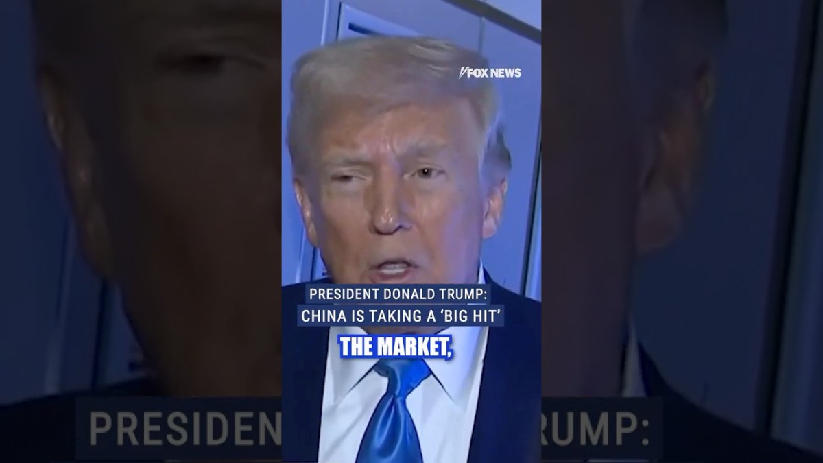 EVERYONE KNOWS WE’RE RIGHT: Trump defends his tariffs on Air Force One #shorts #trump #tariffs EVERYONE KNOWS WE’RE RIGHT: Trump defends his tariffs on Air Force One #shorts #trump #tariffs