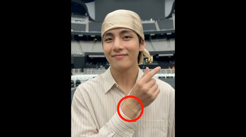 BTS Taehyung's 0 Gold Bracelet 😱 BTS V Fashion Breakdown (Brand + Price) #bts #btsv #shorts