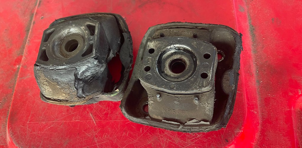 240D motor mounts, engine shock and thermostat