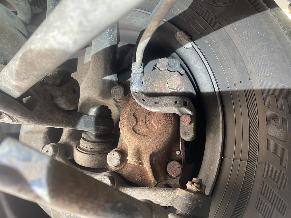 W123 Front Brake rebuild