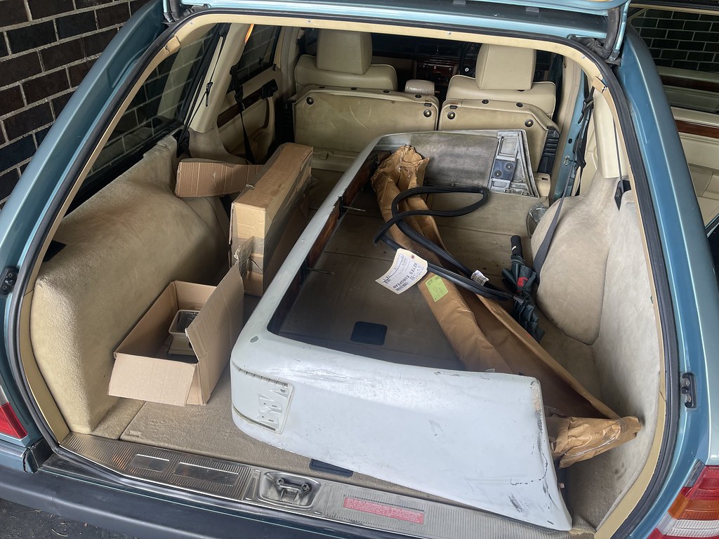 W124 crash repair – parts required