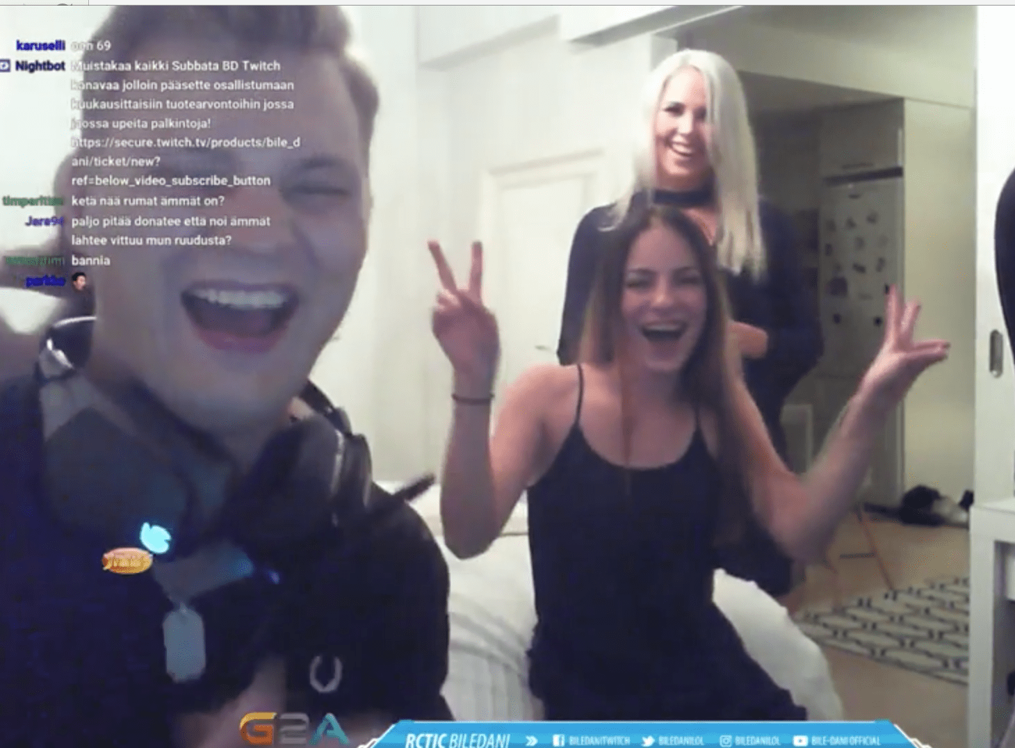 Tik tok accidental flash