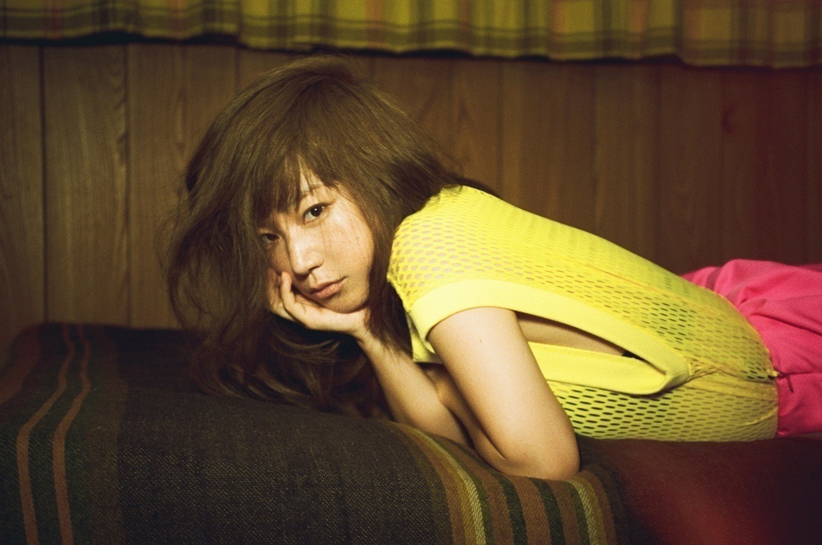 YUKI、新曲“tonight”のアカペラ歌唱動画公開！ (2015/11/05)  邦楽ニュース｜音楽情報サイトrockinon.com(ロッキング・オン ドットコム)