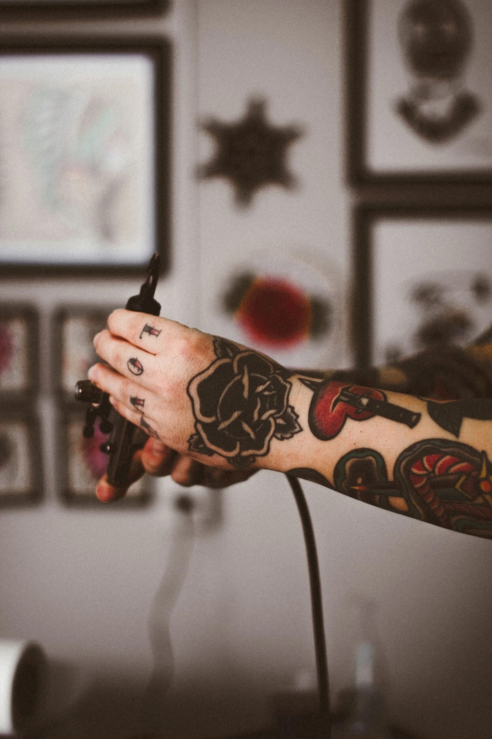 Knows The Best Tattoo Artists In The World | Roll And Feel 2560_x_1707_jpg