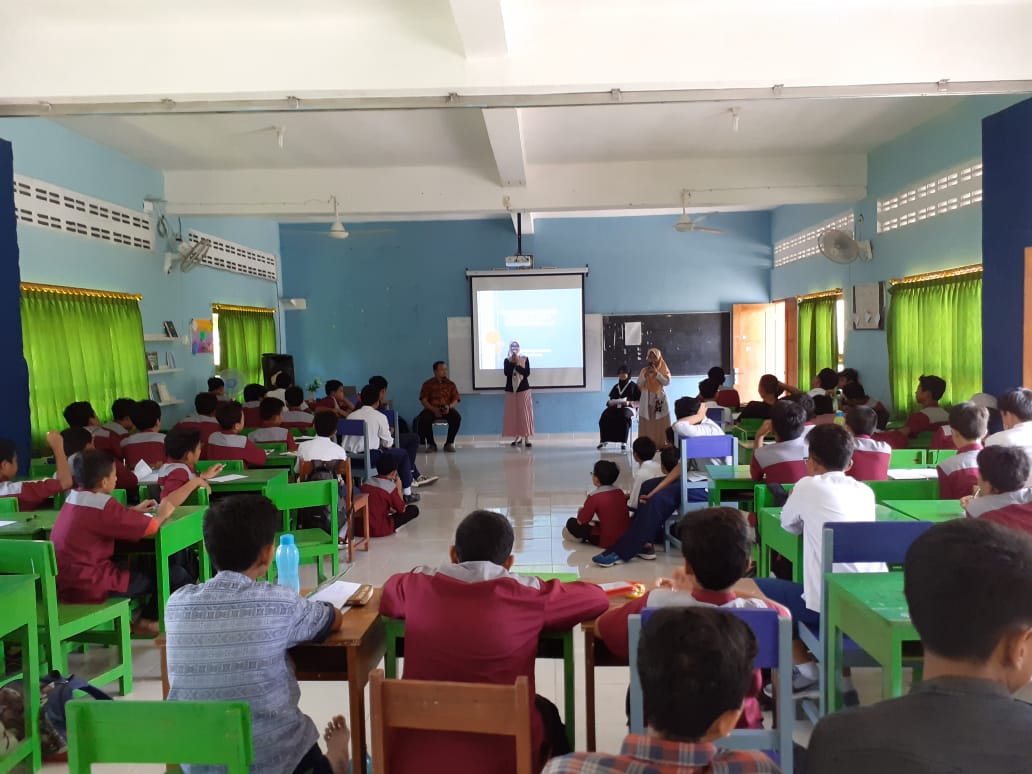 Upaya pencegahan dampak dan perilaku merokok pada remaja di Sekolah Islam  Terpadu LHI Yogyakarta dengan tema”Yakin Rokok Elektrik Aman? Kata Siapa?”  – RSP Respira