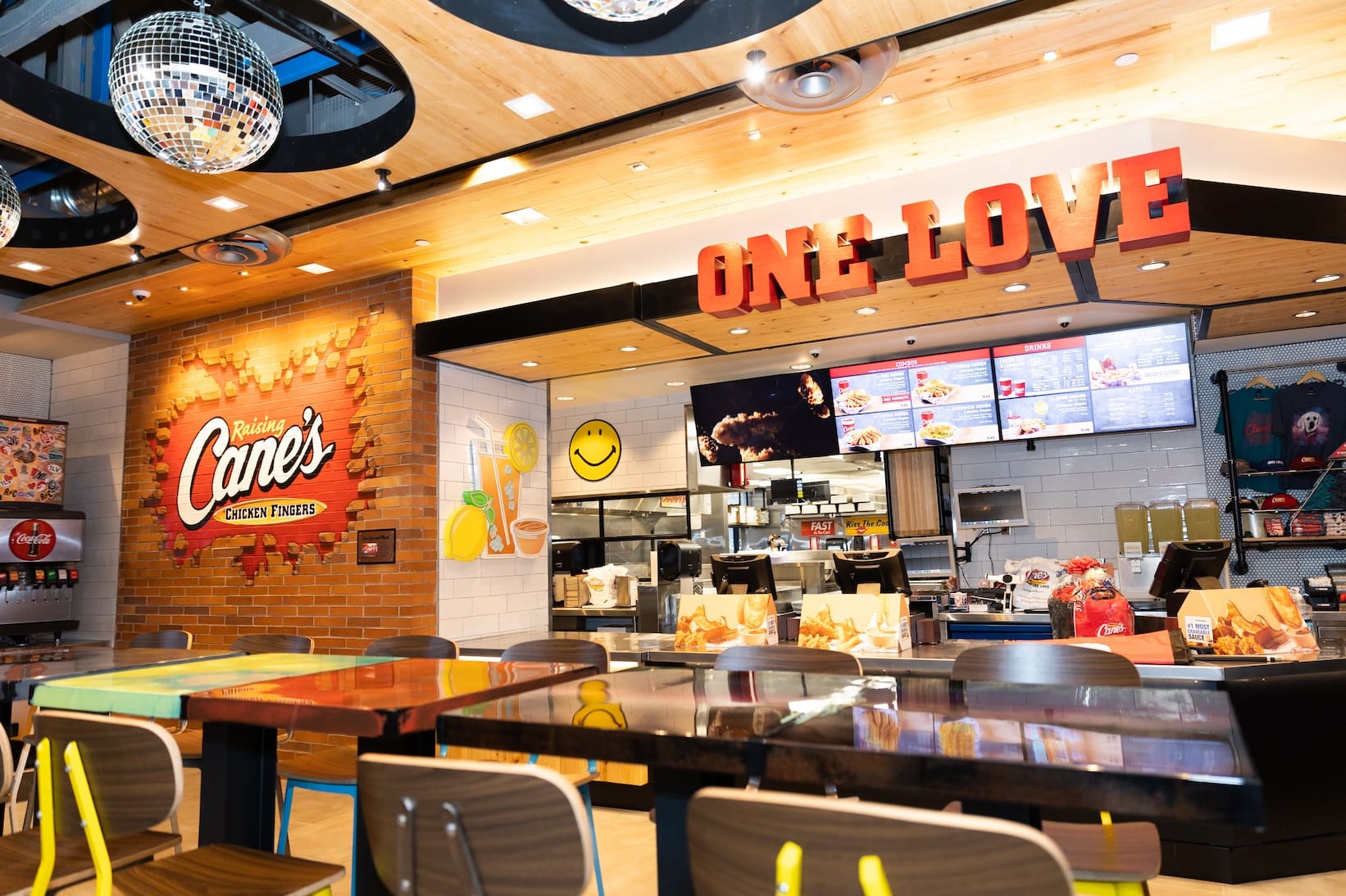 Raising Cane’s To Start Construction Of First Sioux Falls Restaurant 2 ywAAAAAAQABAAACAUwAOw==