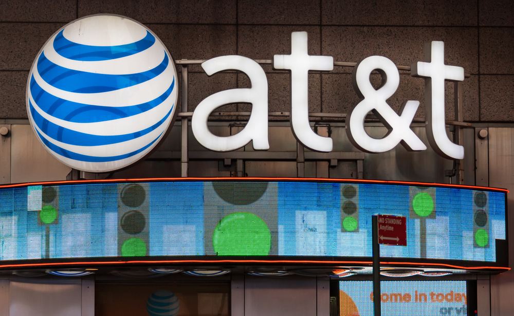 AT&T (T) Maintains Long-term Outlook and Capital Allocation Plans