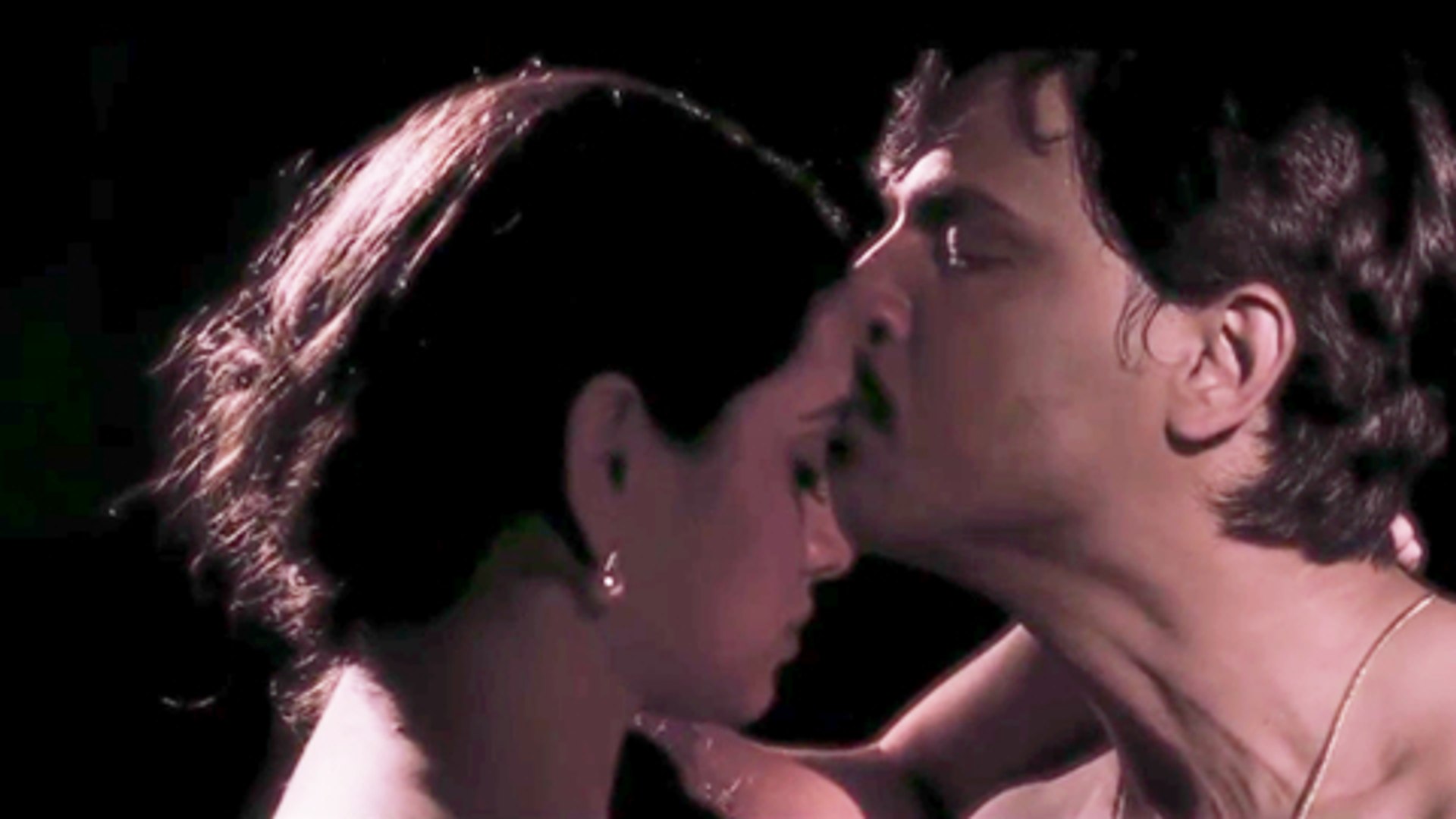 Shruti marathe hot scene