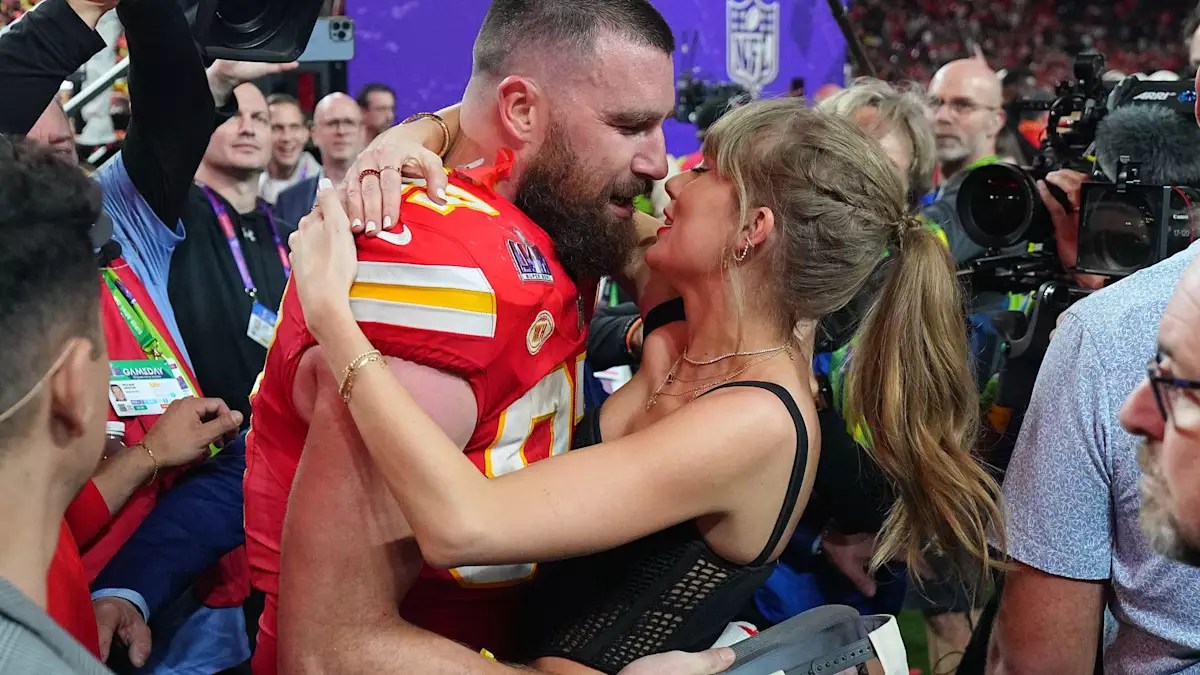 Travis Kelce Joins Taylor Swift on Stage During Her International Tour