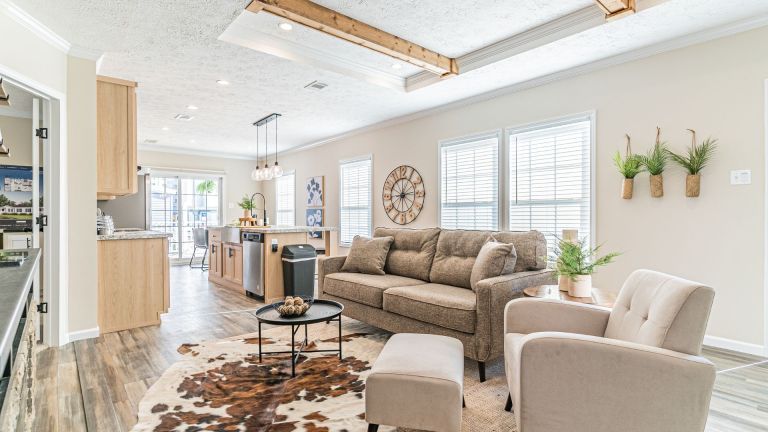 Manufactured Houses | MH Financial Report: Manufacturing and Shipments Up in July 2025