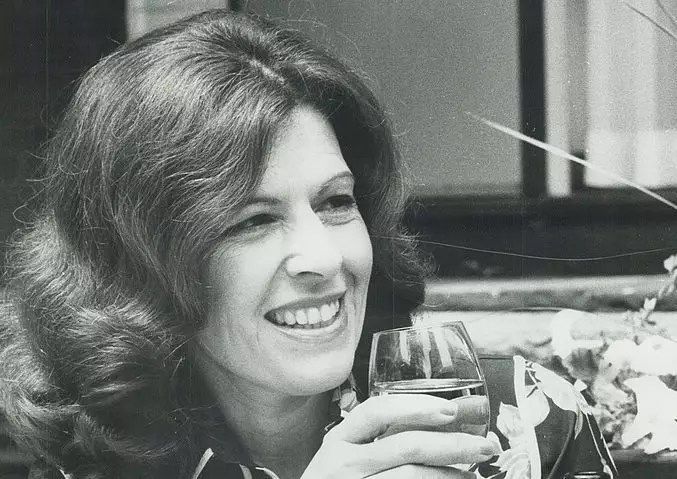 The Legacy of Anne Edwards: A Prolific Writer and Biographer The Legacy of Anne Edwards: A Prolific Writer and Biographer