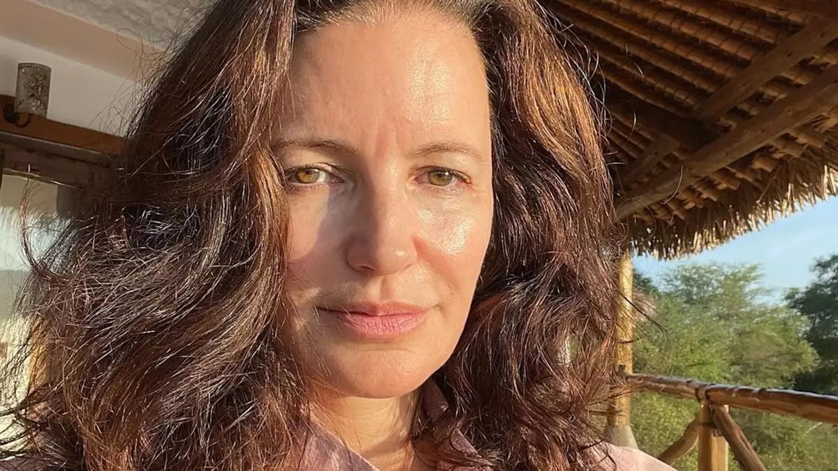 A Heartfelt Farewell: Kristin Davis Honors Her Father’s Legacy A Heartfelt Farewell: Kristin Davis Honors Her Father’s Legacy