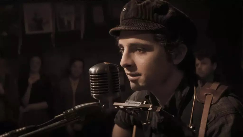 Current Trends in the Holiday Box Office: A Critical Analysis