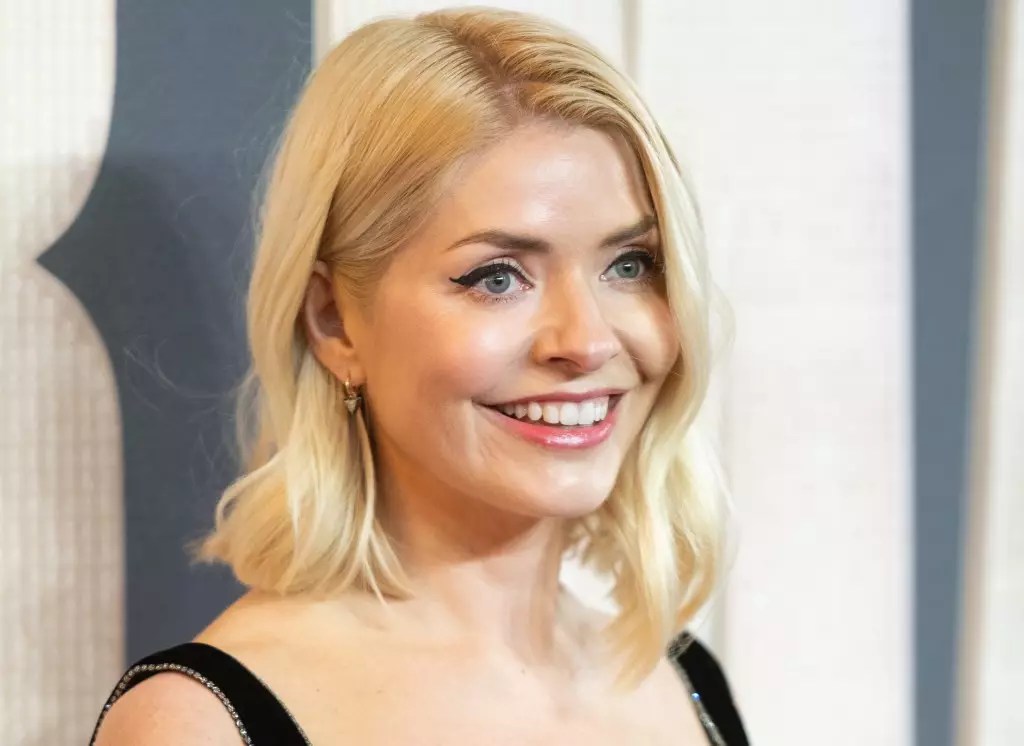 The Resilient Journey of Holly Willoughby: Navigating Adversity and Returning to the Spotlight