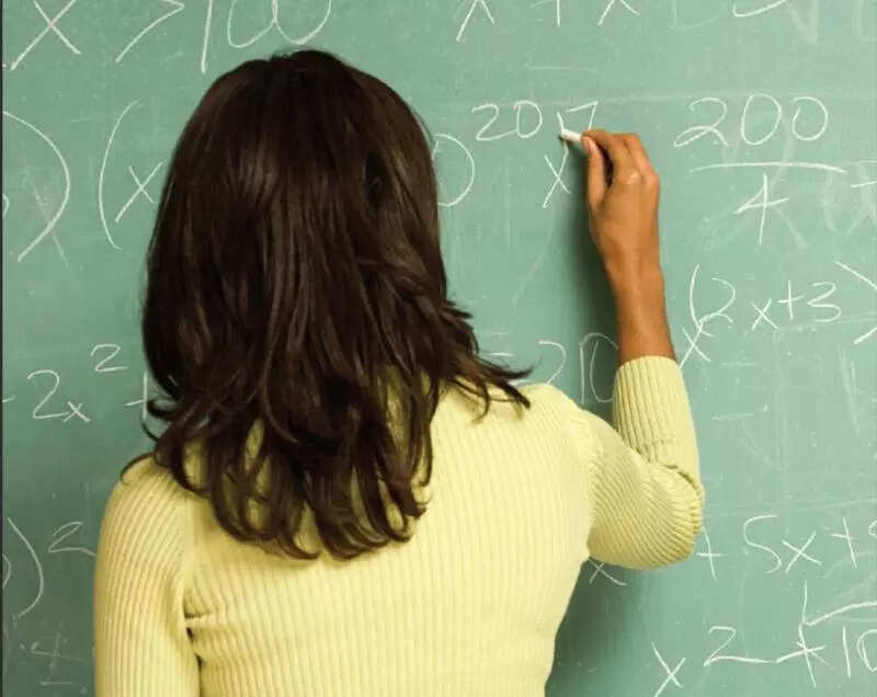 Karnataka Lowers I PU Pass Marks to 33 for Students, ETEducation Karnataka Lowers I PU Pass Marks to 33 for Students, ETEducation