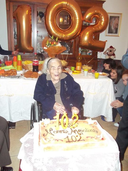 Auguri E Ancora Lunga Vita Alla Nonnina Di San Sosti Giornale Interattivo Di San Sosti E Dintorni