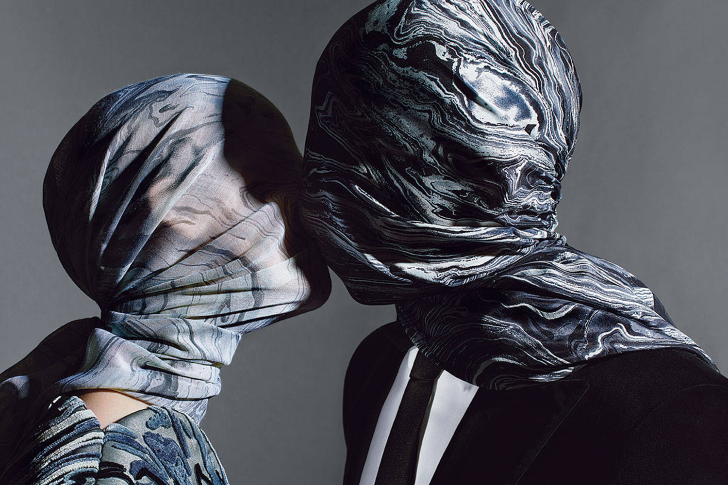 Photography Inspired By The Great Surrealist Rene Magritte – Scene360 1000_x_1500_jpg