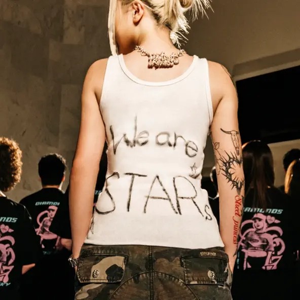 [Single] LANA – STARS