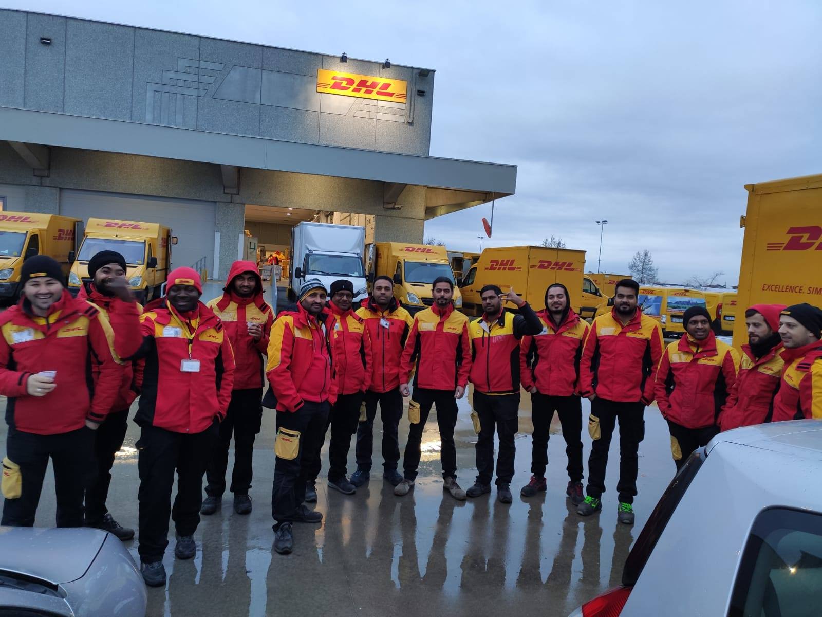 Dhl] Lavoratori In Sciopero A Bergamo: Basta Appalti Sulla Nostra Pelle, Lottiamo Per Salario Diritti E Dignità - "Toccano Uno Toccano Tutti" 1200_x_1600_jpg