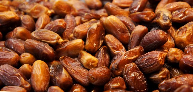 MENGAPA KURMA DI BENCI JIN DAN SETAN DAN MENGAPA NABI SAW MEMAKANNYA DALAM HITUNGAN  GANJIL? INI JAWABAN NYA… - Sinar5News