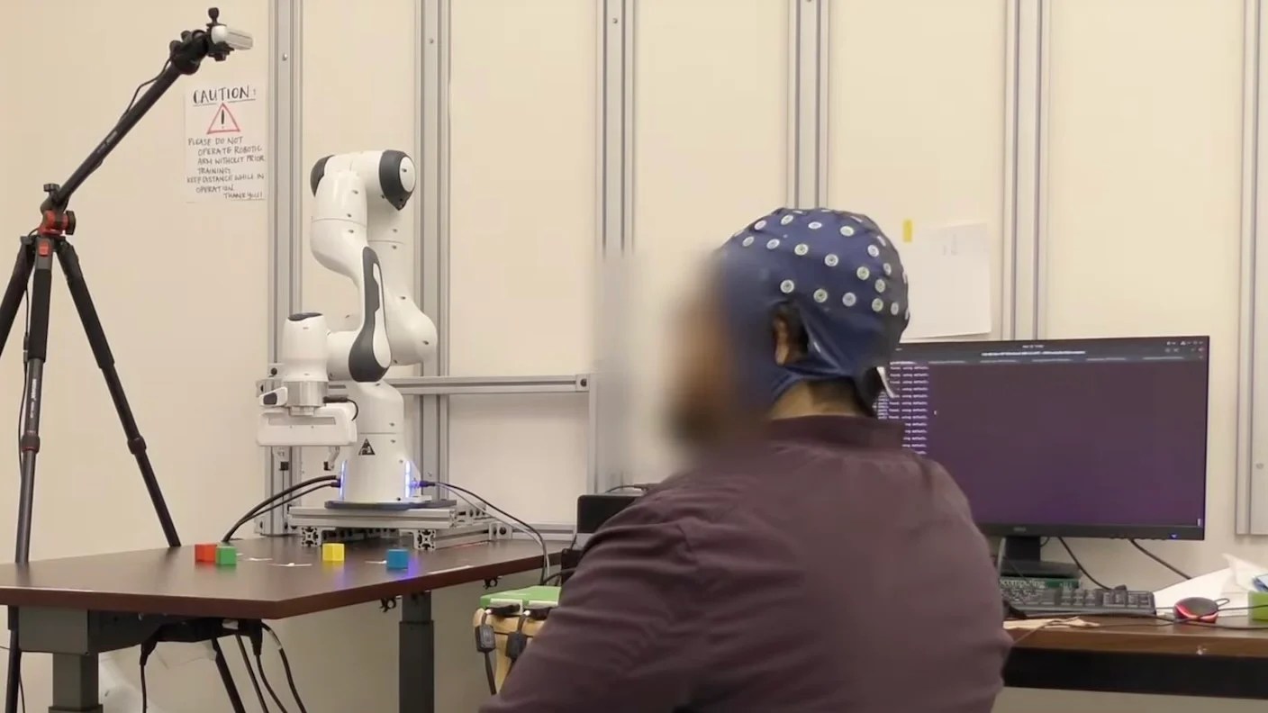 An AI Copilot Quadrupled the Performance of This Wearable Brain-Reading Device An AI Copilot Quadrupled the Performance of This Wearable Brain-Reading Device