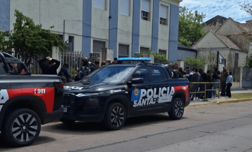 Sin respuestas de Santa Rosa de Viterbo sobre las medidas tomadas con el alumno que llevó el arma de juguete